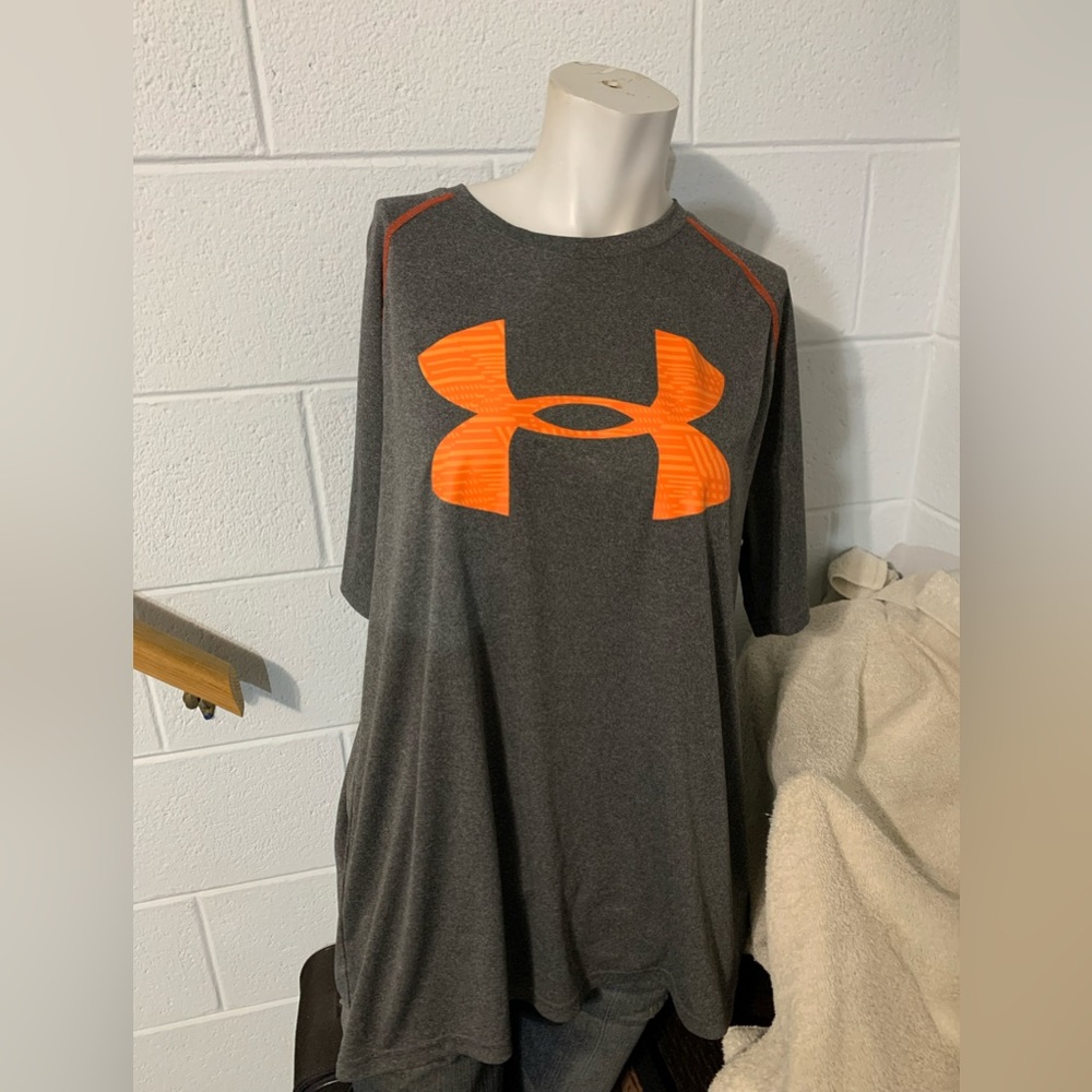 Under Armour men’s t-shirt gray with Orange short sleeves